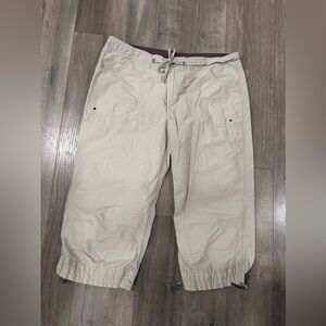 Columbia Women’s Cargo Pants in Cream